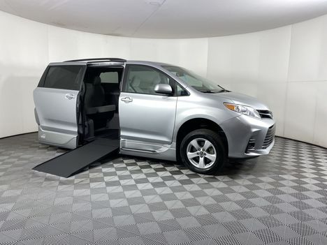 Used Wheelchair Van For Sale: 2020 Toyota Sienna LE Wheelchair Accessible Van For Sale with a VMI Northstar on it. VIN: 5TDKZ3DC3LS061333