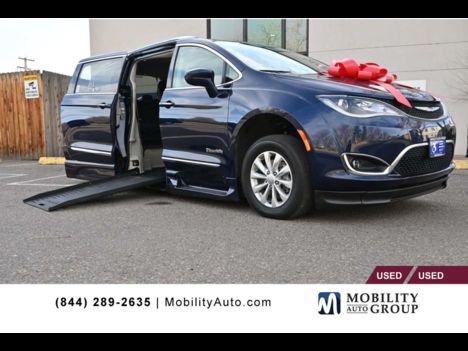 Used Wheelchair Van For Sale: 2019 Chrysler Pacifica Touring Wheelchair Accessible Van For Sale with a Braunability Rampvan XT Manual Fold Out Side Entry on it. VIN: 2C4RC1BGXKR708330