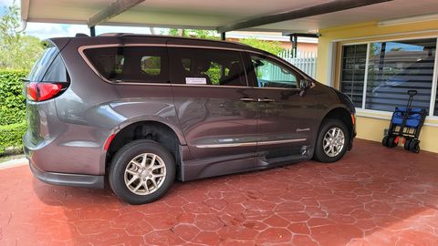 Used Wheelchair Van For Sale: 2020 Chrysler Pacifica Touring L Wheelchair Accessible Van For Sale with a BraunAbility - Chrysler CompanionVan Plus XT on it. VIN: 2c4rc1bg7lr229459