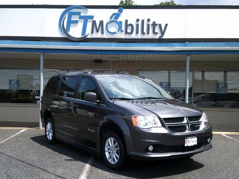 Used Wheelchair Van For Sale: 2019 Dodge Grand Caravan SXT Wheelchair Accessible Van For Sale with a BraunAbility Dodge Entervan XT on it. VIN: 2C4RDGCG7KR800249