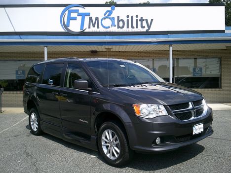 Used Wheelchair Van For Sale: 2019 Dodge Grand Caravan SXT Wheelchair Accessible Van For Sale with a BraunAbility Dodge Entervan XT on it. VIN: 2C4RDGCGXKR744209