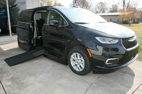 New Wheelchair Van For Sale: 2022 Chrysler Pacifica Touring Wheelchair Accessible Van For Sale with a VMI Northstar on it. VIN: 2C4RC1BG3NR163964