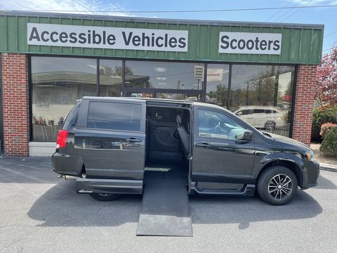 Used Wheelchair Van For Sale: 2019 Dodge Caravan S Wheelchair Accessible Van For Sale with a VMI - Dodge Northstar on it. VIN: 2C4RDGEG8KR514147