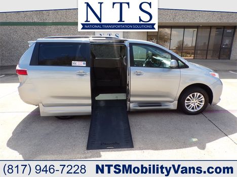 Used Wheelchair Van For Sale: 2017 Toyota Sienna XLE Wheelchair Accessible Van For Sale with a  on it. VIN: 5TDYZ3DC5HS857129