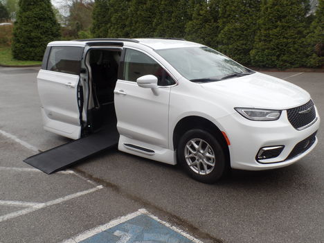 New Wheelchair Van For Sale: 2022 Chrysler Pacifica Touring Wheelchair Accessible Van For Sale with a  on it. VIN: 2C4RC1BG6NR166888