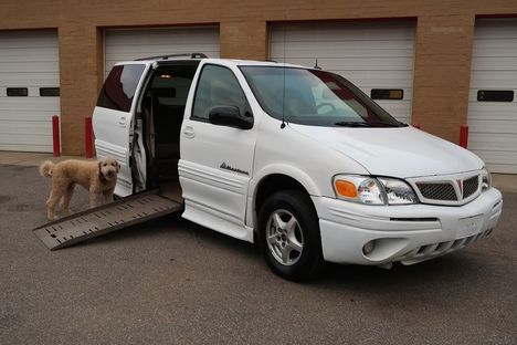 Used Wheelchair Van For Sale: 2005 Pontiac Montana  Wheelchair Accessible Van For Sale with a  on it. VIN: 1G5DV13E15D141179