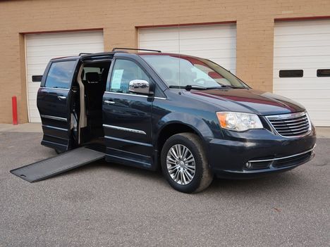 Used Wheelchair Van For Sale: 2014 Chrysler Town & Country Touring Wheelchair Accessible Van For Sale with a  on it. VIN: 2C4RC1CG8ER107338
