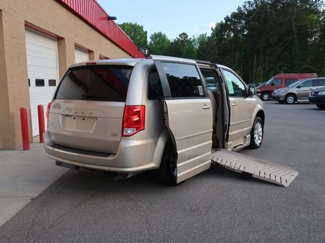 Used Wheelchair Van For Sale: 2015 Dodge Grand Caravan SXT Wheelchair Accessible Van For Sale with a  on it. VIN: 2C7WDGCG0FR640789