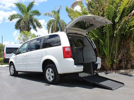 Used Wheelchair Van For Sale: 2009 Dodge Grand Caravan SE Wheelchair Accessible Van For Sale with a Other on it. VIN: 1D8HN44E69B520918