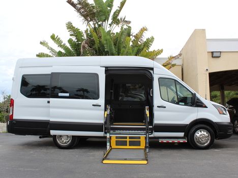 Used Wheelchair Van For Sale: 2022 Ford Transit 350 HD XL Wheelchair Accessible Van For Sale with a Braun on it. VIN: 1FDVU4X89NKA06898