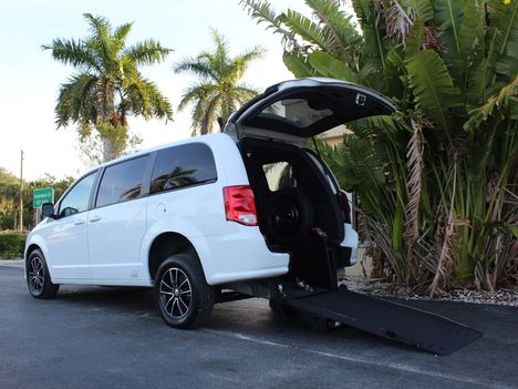 Used Wheelchair Van For Sale: 2019 Dodge Grand Caravan GT Wheelchair Accessible Van For Sale with a VMI on it. VIN: 2C4RDGEG8KR530316