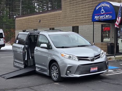 Used Wheelchair Van For Sale: 2018 Toyota Sienna XLE/XLE Premium/Ltd/Ltd Premium Wheelchair Accessible Van For Sale with a Side Entry Handicap Van on it. VIN: 5TDYZ3DC2JS936361