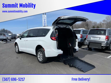 Used Wheelchair Van For Sale: 2025 Chrysler Pacifica Select 4dr Mini Van Wheelchair Accessible Van For Sale with a  on it. VIN: 2C4RC1BG2SR510521