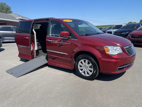 Used Wheelchair Van For Sale: 2015 Chrysler Town & Country Touring 4dr Mini Van Wheelchair Accessible Van For Sale with a  on it. VIN: 2C4RC1BG7FR676006
