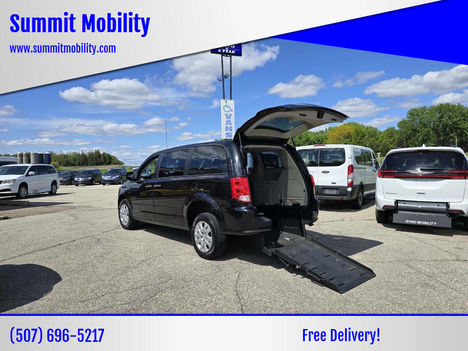 Used Wheelchair Van For Sale: 2015 Dodge Grand Caravan American Value Package 4dr Mini Van Wheelchair Accessible Van For Sale with a  on it. VIN: 2C4RDGBG3FR669666