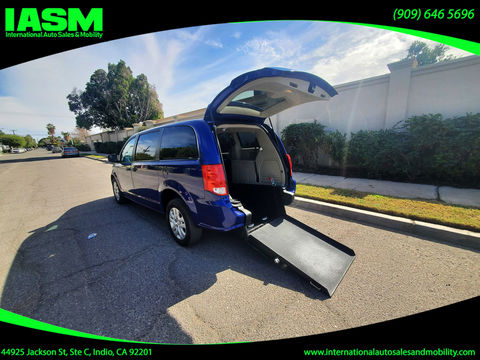 Used Wheelchair Van For Sale: 2018 Dodge Caravan SE Wheelchair Accessible Van For Sale with a Non Branded - Please See Description on it. VIN: 2C4RDGBG8JR324027