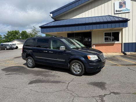 Used Wheelchair Van For Sale: 2009 Chrysler Town & Country Limited Wheelchair Accessible Van For Sale with a  on it. VIN: 2A8HR64X79R528682