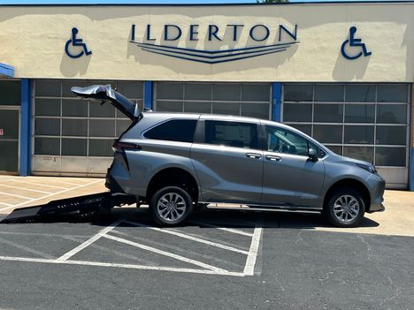 New Wheelchair Van For Sale: 2026 Toyota Sienna LE 8 Passenger Wheelchair Accessible Van For Sale with a  on it. VIN: 5TDKRKEC9TS319640