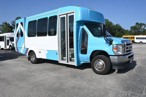 Used Wheelchair Van For Sale: 2022 Ford Elkhart Bus  Wheelchair Accessible Van For Sale with a  on it. VIN: 1FDFE4FN9NDC06872