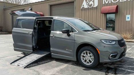 Used Wheelchair Van For Sale: 2025 Chrysler Pacifica Select Wheelchair Accessible Van For Sale with a BraunAbility Chrysler Foldout on it. VIN: 2C4RC1BG9SR547985