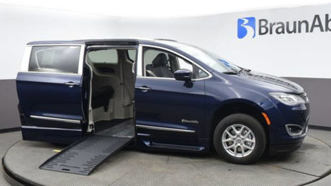 Used Wheelchair Van For Sale: 2020 Chrysler Pacifica Touring L Wheelchair Accessible Van For Sale with a BraunAbility Chrysler Foldout XT on it. VIN: 2C4RC1BGXLR232551