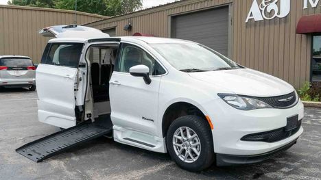 Used Wheelchair Van For Sale: 2022 Chrysler Voyager LX Wheelchair Accessible Van For Sale with a BraunAbility Chrysler Foldout XT on it. VIN: 2C4RC1CG7NR171631
