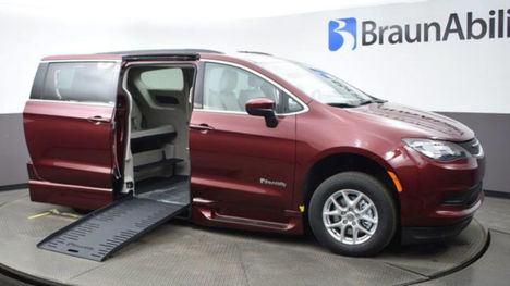 Used Wheelchair Van For Sale: 2021 Chrysler Voyager LXi Wheelchair Accessible Van For Sale with a BraunAbility Chrysler Foldout XT on it. VIN: 2C4RC1DG3MR569934