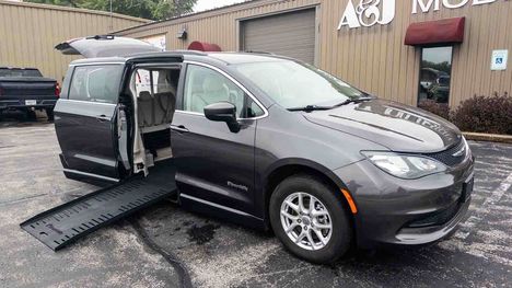Used Wheelchair Van For Sale: 2021 Chrysler Voyager LXi Wheelchair Accessible Van For Sale with a BraunAbility Chrysler Foldout on it. VIN: 2C4RC1DG6MR549905