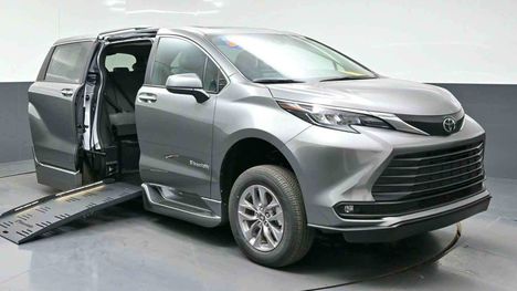 New Wheelchair Van For Sale: 2026 Toyota Sienna XLE Base Wheelchair Accessible Van For Sale with a BraunAbility Toyota Rampvan XT on it. VIN: 5TDYRKEC4TS337103
