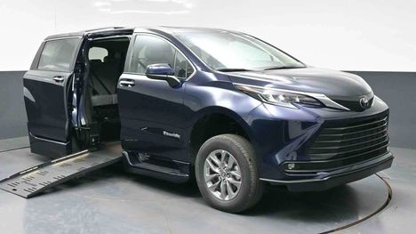 New Wheelchair Van For Sale: 2026 Toyota Sienna XLE Base Wheelchair Accessible Van For Sale with a BraunAbility Toyota Rampvan XT on it. VIN: 5TDYRKECXTS317325