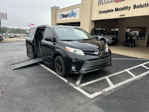 Used Wheelchair Van For Sale: 2019 Toyota Sienna XLE Wheelchair Accessible Van For Sale with a BraunAbility - Toyota Rampvan Xi on it. VIN: 5TDYZ3DC6KS990134