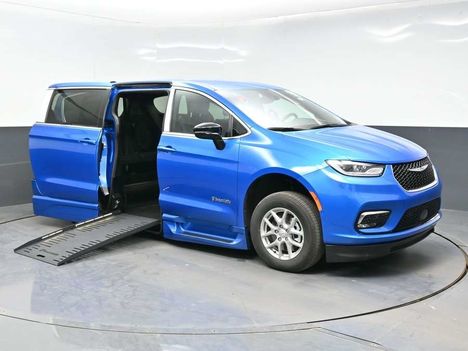 New Wheelchair Van For Sale: 2027 Chrysler Pacifica Select Wheelchair Accessible Van For Sale with a BraunAbility Chrysler Foldout XT on it. VIN: 2C4RC1BGXVR591756