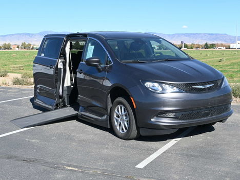 Used Wheelchair Van For Sale: 2022 Chrysler Voyager LXi Fleet Wheelchair Accessible Van For Sale with a VMI Chrysler Northstar on it. VIN: 2C4RC1CG7NR163464