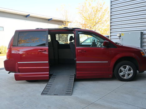 Used Wheelchair Van For Sale: 2010 Dodge Grand Caravan SXT Wheelchair Accessible Van For Sale with a VMI Dodge Northstar on it. VIN: 2D4RN5D16AR246957