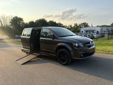 Used Wheelchair Van For Sale: 2019 Dodge Caravan SXT Wheelchair Accessible Van For Sale with a  on it. VIN: 2C7WDGCG2KR796214
