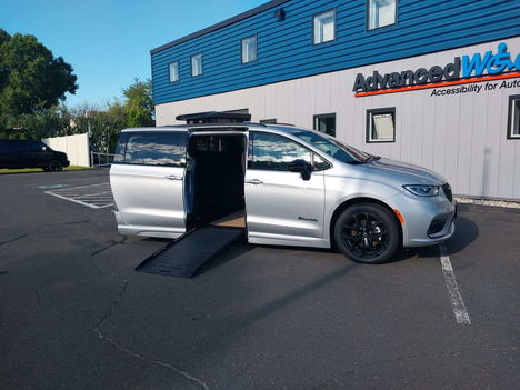 New Wheelchair Van For Sale: 2026 Chrysler Pacifica Select Wheelchair Accessible Van For Sale with a BraunAbility Chrysler Foldout on it. VIN: 2C4RC1BG4TR206446