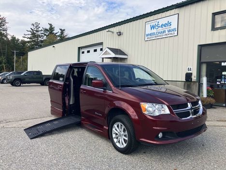 Used Wheelchair Van For Sale: 2019 Dodge Grand Caravan SXT Wheelchair Accessible Van For Sale with a BraunAbility Dodge Entervan XT on it. VIN: 2C4RDGCGXKR736000