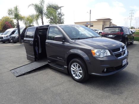 Used Wheelchair Van For Sale: 2019 Dodge Grand Caravan SXT - Minivan Wheelchair Accessible Van For Sale with a BraunAbility Dodge Entervan XT on it. VIN: 2C7WDGCG1KR778139
