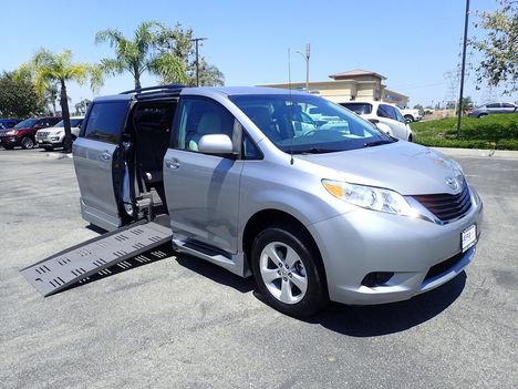 Used Wheelchair Van For Sale: 2013 Toyota Sienna LE  - Minivan Wheelchair Accessible Van For Sale with a BraunAbility Toyota Rampvan XT on it. VIN: 5TDKK3DC3DS311398