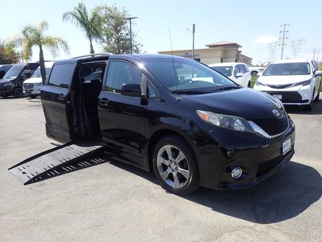 Used Wheelchair Van For Sale: 2011 Toyota Sienna LE  - Minivan Wheelchair Accessible Van For Sale with a BraunAbility Toyota Rampvan XT on it. VIN: 5TDXK3DC0BS106611