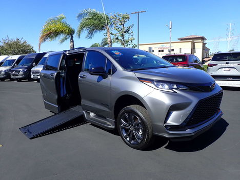 New Wheelchair Van For Sale: 2026 Toyota Sienna XSE  - Minivan Wheelchair Accessible Van For Sale with a BraunAbility Toyota Sienna Hybrid Power Foldout on it. VIN: 5TDXRKEC2TS309683