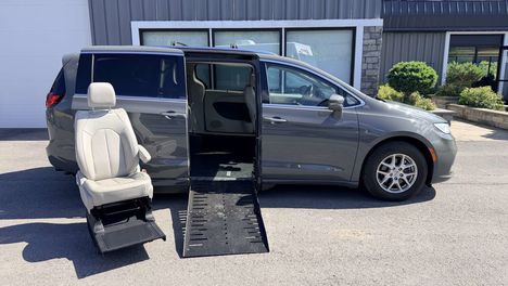 Used Wheelchair Van For Sale: 2021 Chrysler Pacifica Touring L Wheelchair Accessible Van For Sale with a  on it. VIN: 2C4RC1BG5MR575799