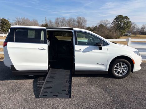 New Wheelchair Van For Sale: 2025 Chrysler Voyager LX Wheelchair Accessible Van For Sale with a BraunAbility Chrysler Companion Van on it. VIN: 2C4RC1CGXSR500625