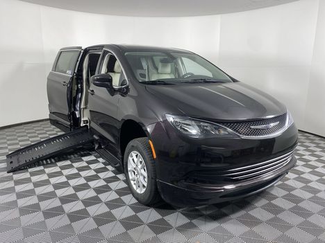 Used Wheelchair Van For Sale: 2017 Chrysler Pacifica Touring Wheelchair Accessible Van For Sale with a Braun Entervan Folding Ramp on it. VIN: 2C4RC1DG3HR644850