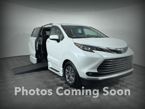 New Wheelchair Van For Sale: 2026 Toyota Sienna AWD Platinum Wheelchair Accessible Van For Sale with a Vantage Mobility Northstar on it. VIN: 5TDESKFC0TS238932