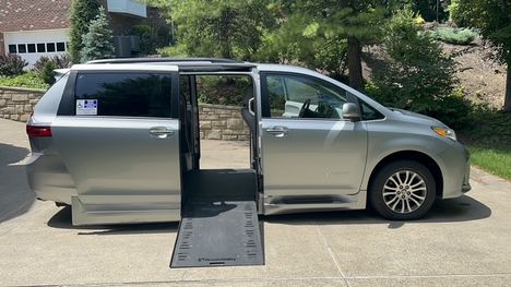 Used Wheelchair Van For Sale: 2020 Toyota Sienna Xle Wheelchair Accessible Van For Sale with a AT Conversions on it. VIN: ATCD-9300