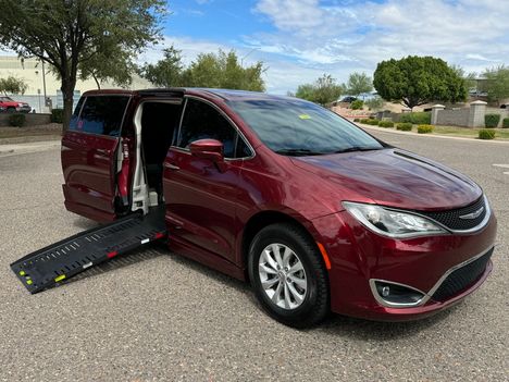 Used Wheelchair Van For Sale: 2018 Chrysler Pacifica Touring Plus Wheelchair Accessible Van For Sale with a BraunAbility Braun Entervan on it. VIN: 2C4RC1FG0JR365665