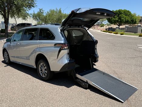 Used Wheelchair Van For Sale: 2024 Toyota Sienna XLE Wheelchair Accessible Van For Sale with a Driverge Driverge Flex Maxx on it. VIN: 5TDYRKEC8RS193063