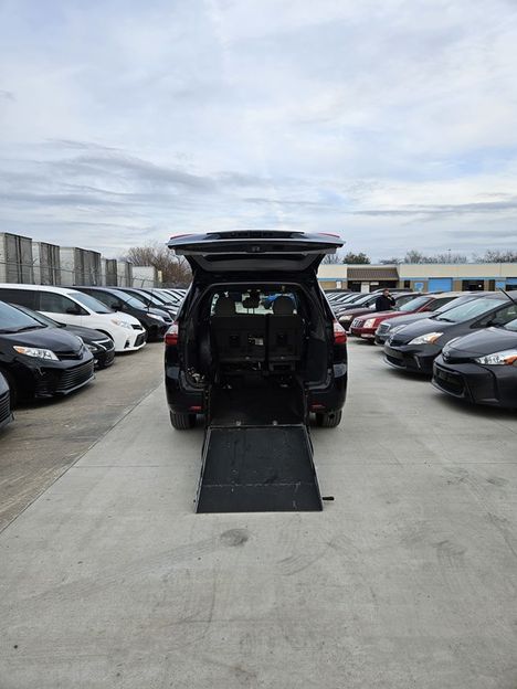 Used Wheelchair Van For Sale: 2020 Toyota Sienna L Wheelchair Accessible Van For Sale with a Driverge - Toyota Rear-Entry on it. VIN: 5TDZZ3DC6LS056058