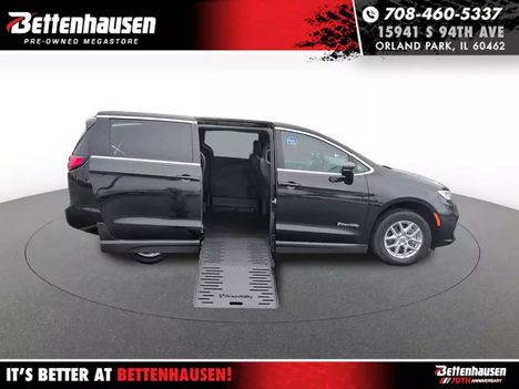 Used Wheelchair Van For Sale: 2025 Chrysler Pacifica Select Wheelchair Accessible Van For Sale with a  on it. VIN: 2C4RC1BG3SR570243